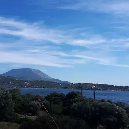 100m From The Sea فيلة بحيرة فولياغميني